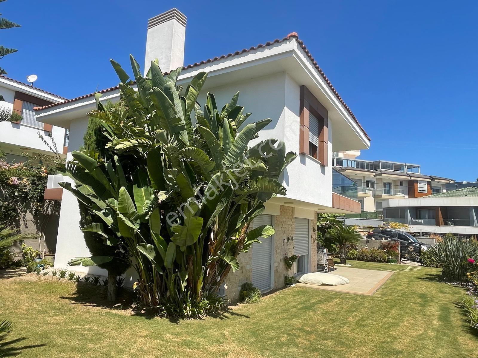 Turyap Çeşme İnönü Havuzlu Sitede Satılık Tam Müstakil 3+1 Villa - Görsel 4