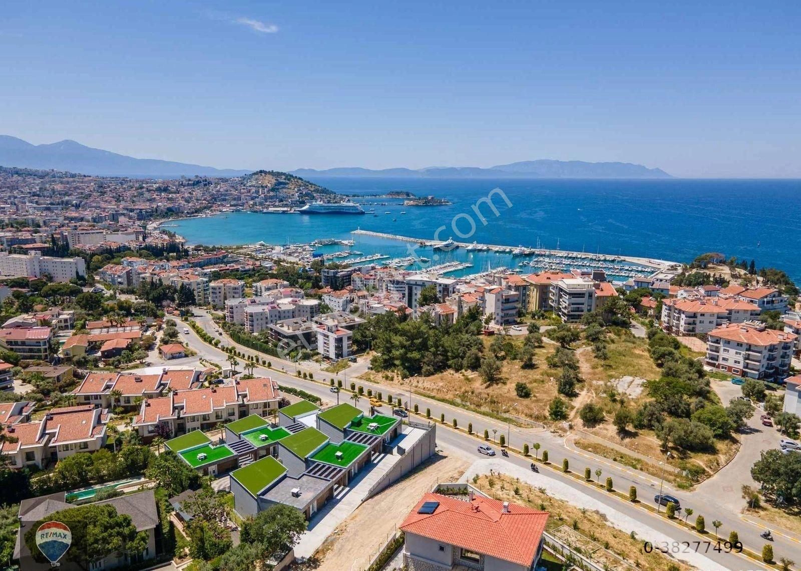 Kuşadası Marinada Deniz Manzaralı Özel Havuzlu Yeni Yapım Lüks Villalar - Görsel 17