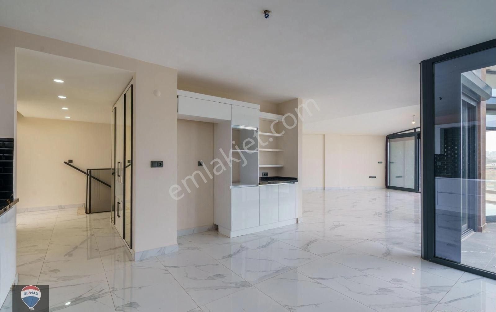 Marina Konakları Kuşadasının En Güzel Deniz Manzarasına Sahip 4+2 Sıfır Villa - Görsel 32