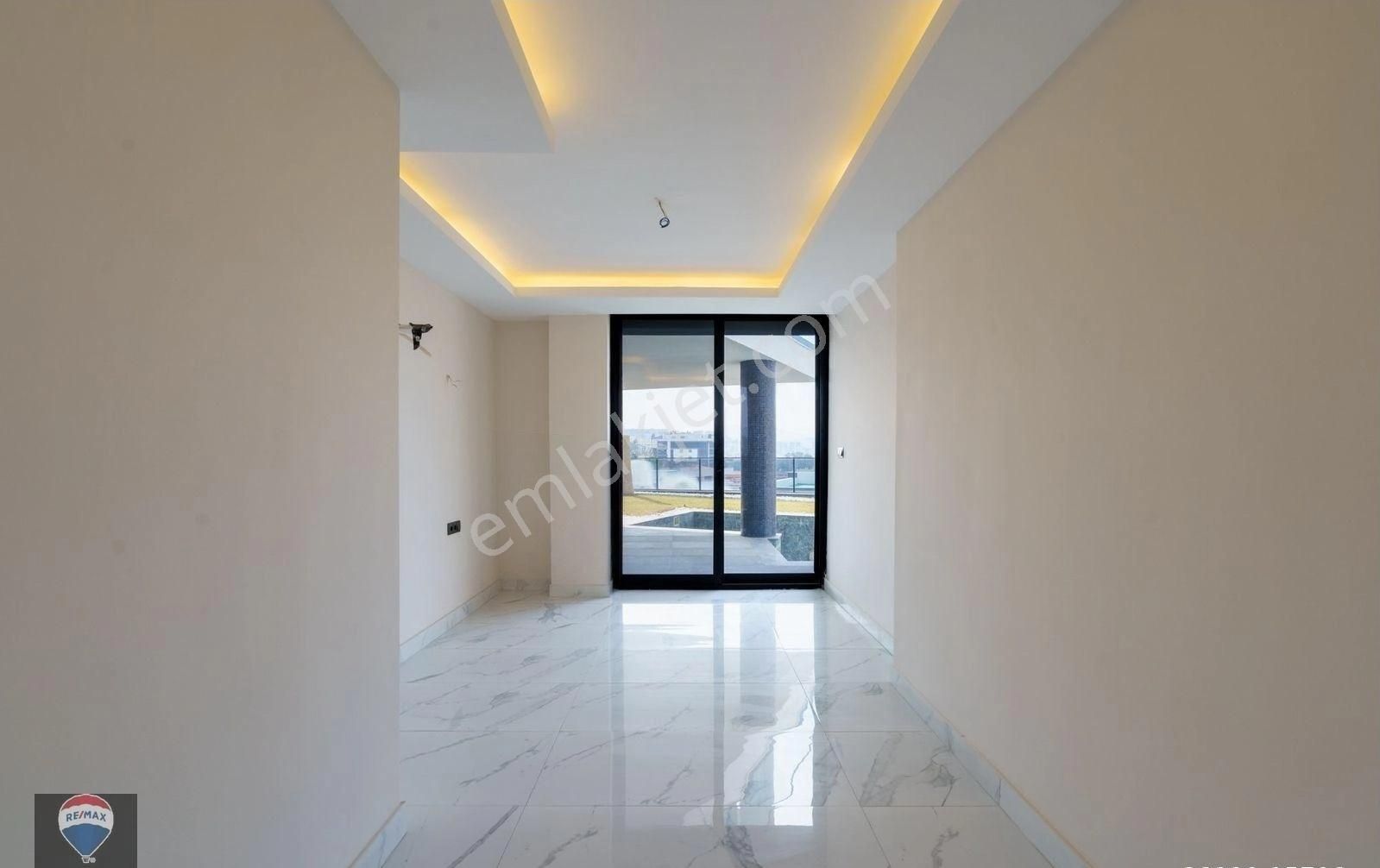 Marina Konakları Kuşadasının En Güzel Deniz Manzarasına Sahip 4+2 Sıfır Villa - Görsel 30