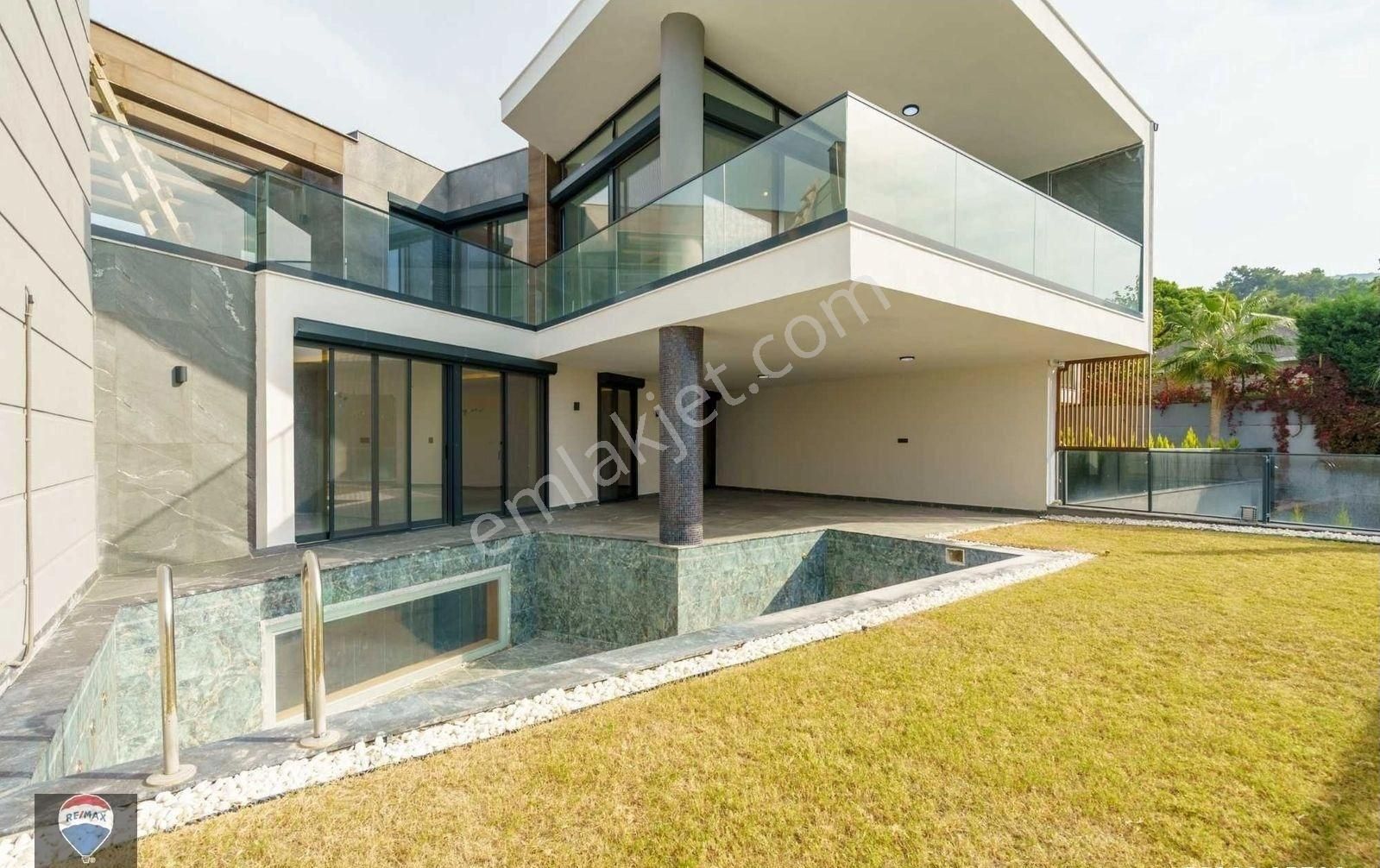 Marina Konakları Kuşadasının En Güzel Deniz Manzarasına Sahip 4+2 Sıfır Villa - Görsel 24