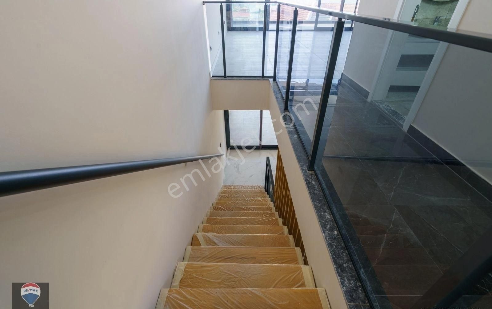 Marina Bölgesinin Tek Yeni Yapım Deniz Manzaralı Özel Havuzlu Villası - Görsel 35