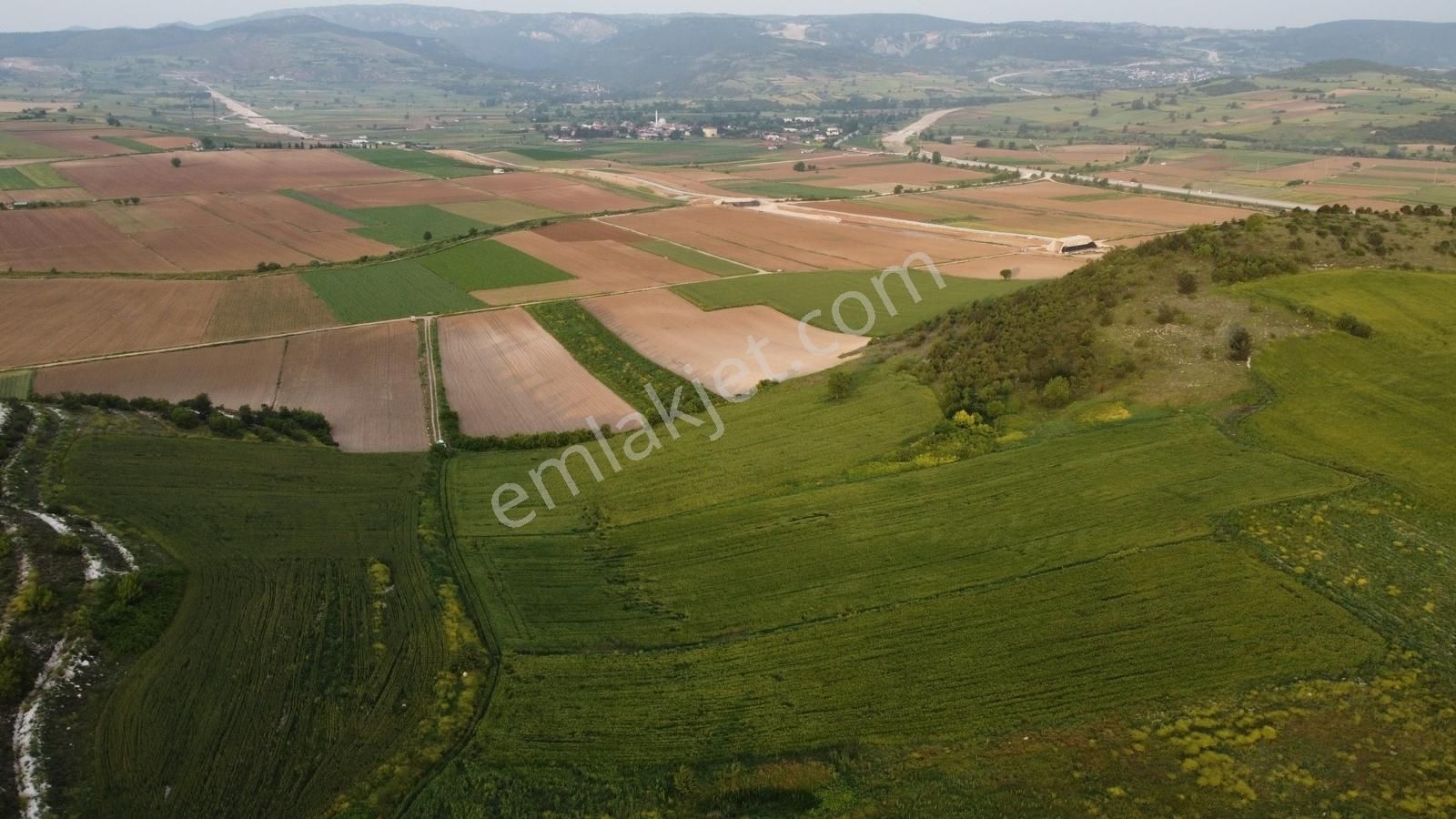 Karataş'tan Bursa Bilecik Yolunda 8350 M2 Hızlı Tren Arkası - Görsel 31