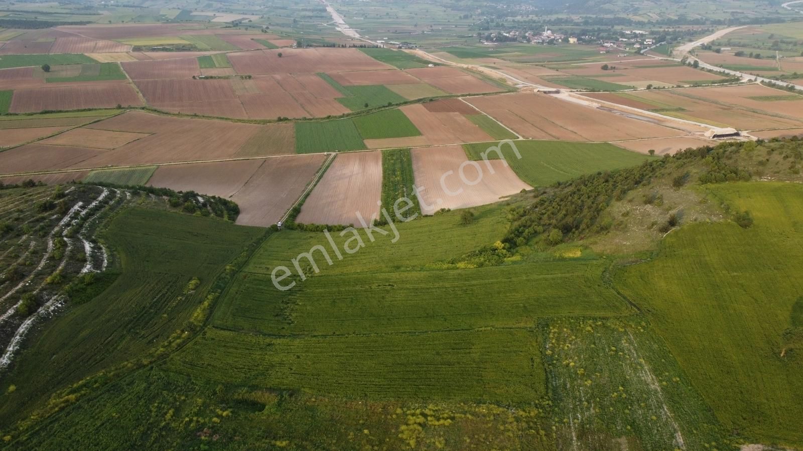 Karataş'tan Bursa Bilecik Yolunda 8350 M2 Hızlı Tren Arkası - Görsel 15
