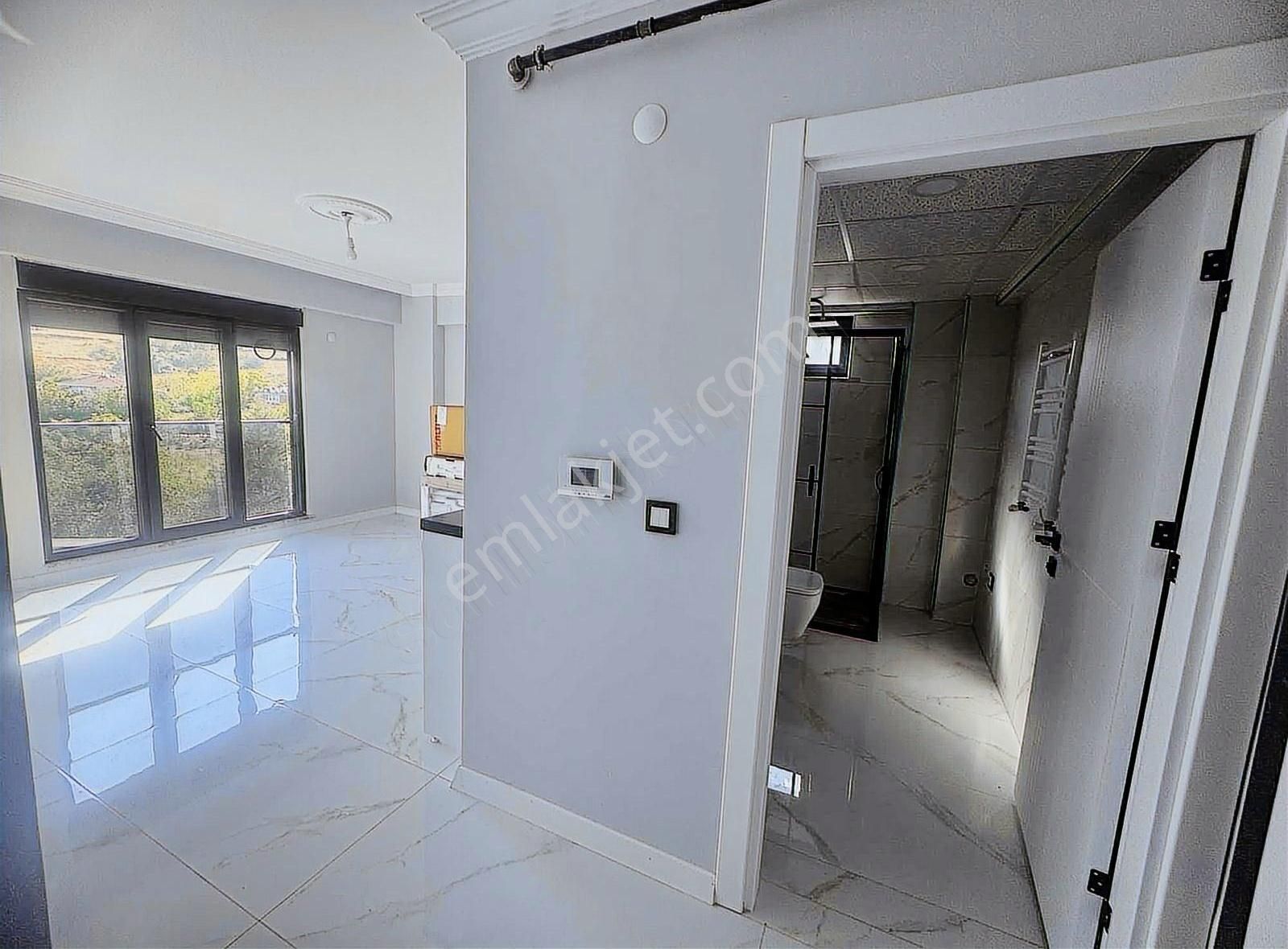 Tema Emlaktan Altınova Mahallesi Sıfır 1+1kiralık Daire - Görsel 12