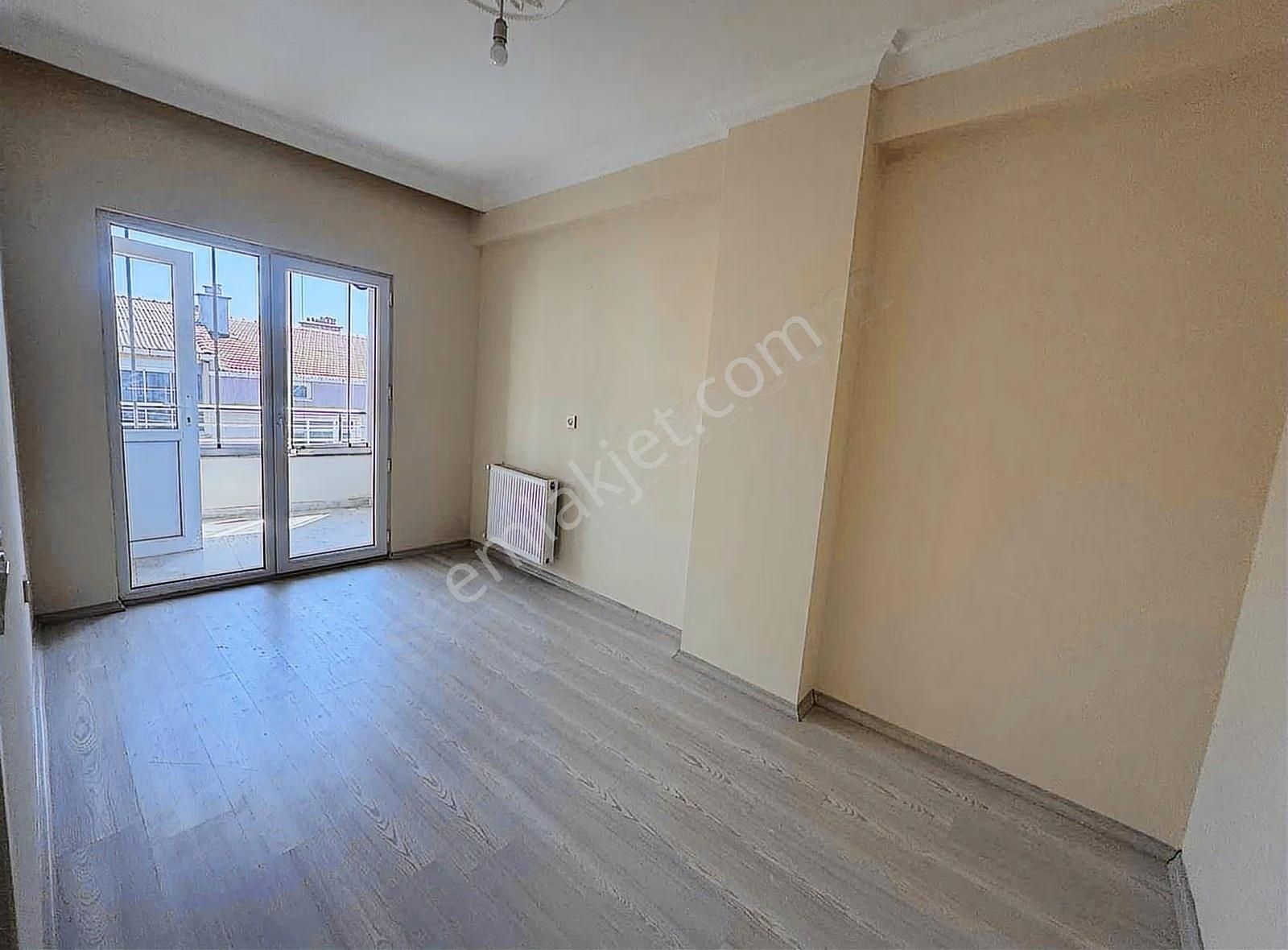 Tema Emlaktan Gündoğdu Mahallesi Arakat Geniş Satılık 2+1 Daire - Görsel 24