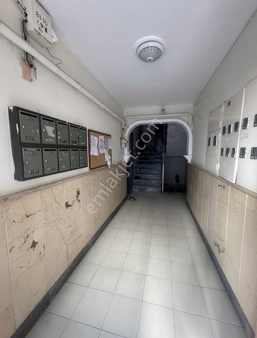 Tema Emlaktan Çiflikönü Mah Sgk Mevki Geniş Satılık 3+1 Daire - Görsel 3