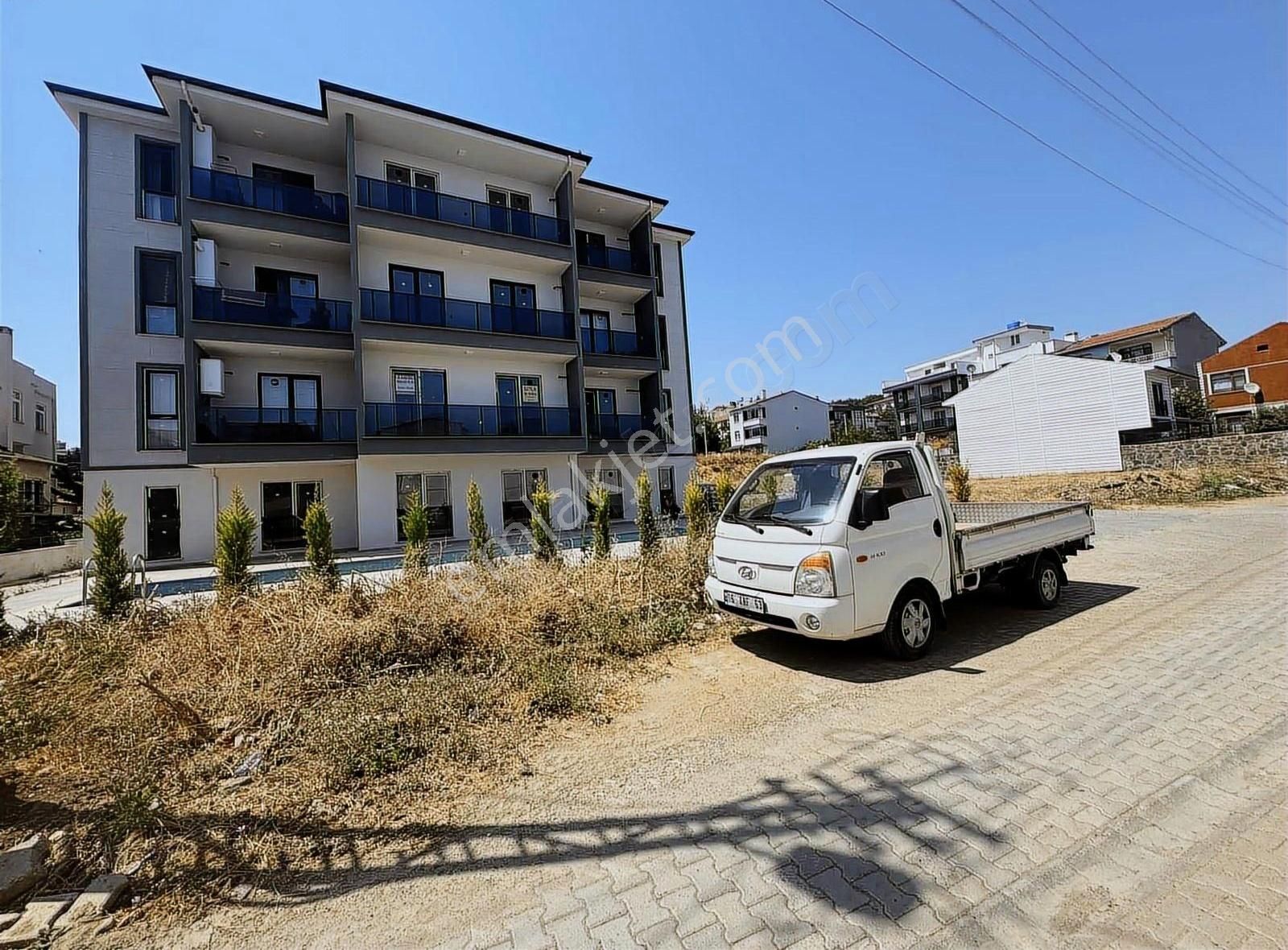 Tema Emlaktan Barbaros Mah Deniz Manzaralı Satılık 1+1 Daire