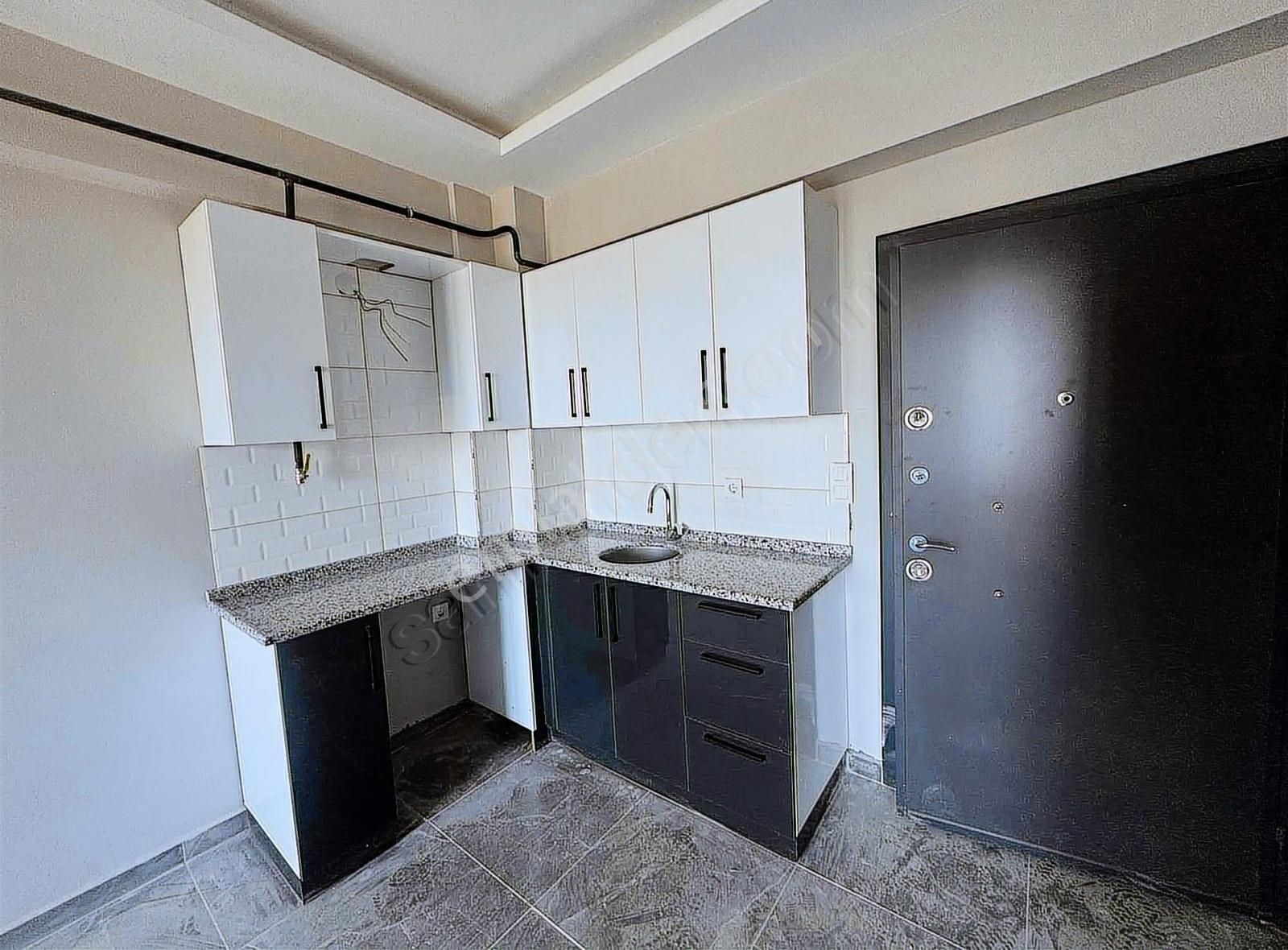 Tema Emlaktan Barbaros Mah Deniz Manzaralı Satılık 1+1 Daire - Görsel 18