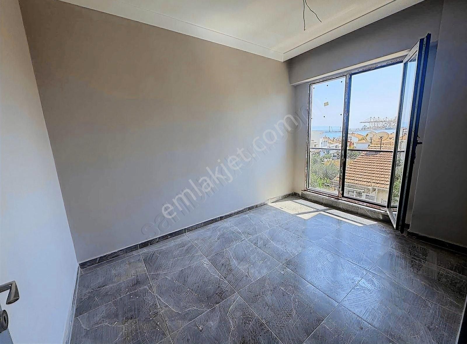 Tema Emlaktan Barbaros Mah Deniz Manzaralı Satılık 1+1 Daire - Görsel 2