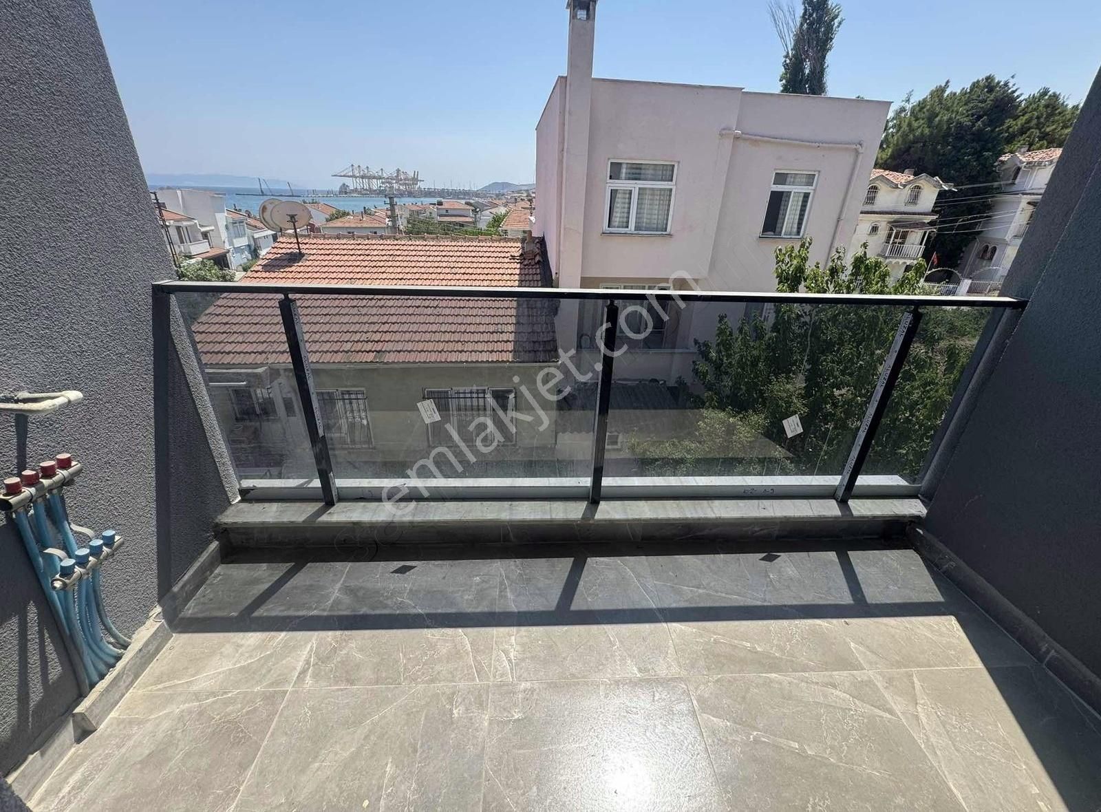 Tema Emlaktan Barbaros Mah Deniz Manzaralı Satılık 1+1 Daire - Görsel 23