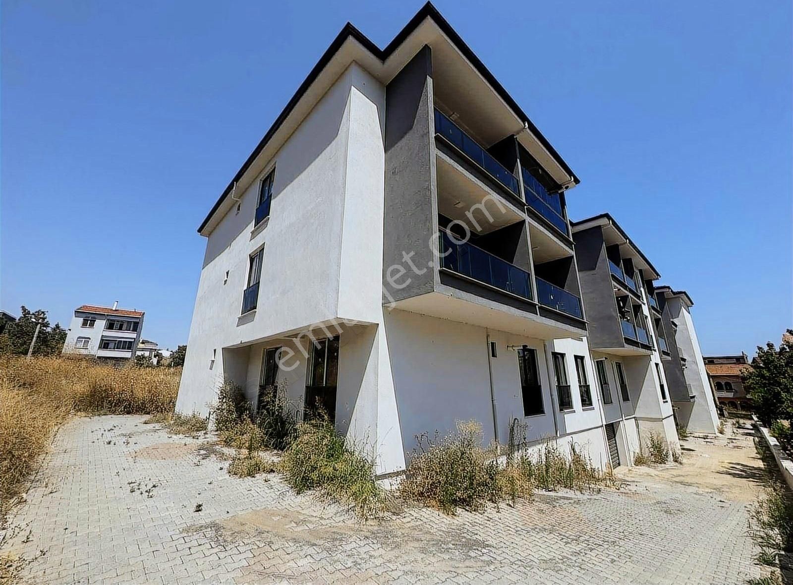 Tema Emlaktan Barbaros Mah Deniz Manzaralı Satılık 1+1 Daire - Görsel 3