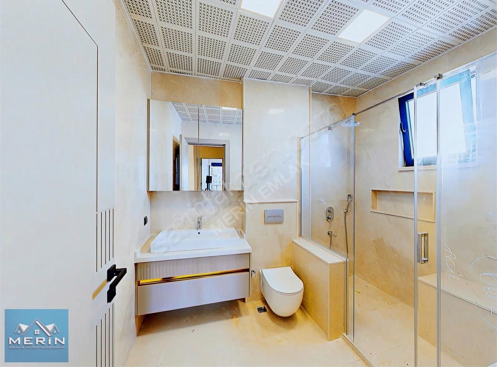 Aydoğmuş Mahallesinde Saunalı, Havuzlu, 4+1 Müstakil Lüks Villa - Görsel 15