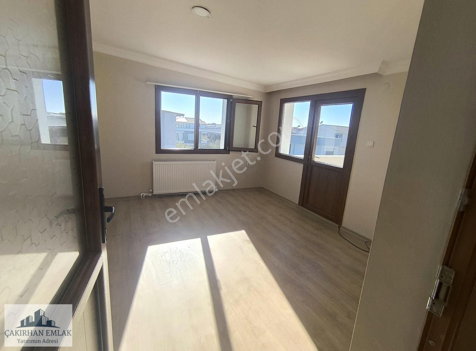 Şakran Merkezde Doğalgazlı Çatı Katı Kiralık Daire - Görsel 8