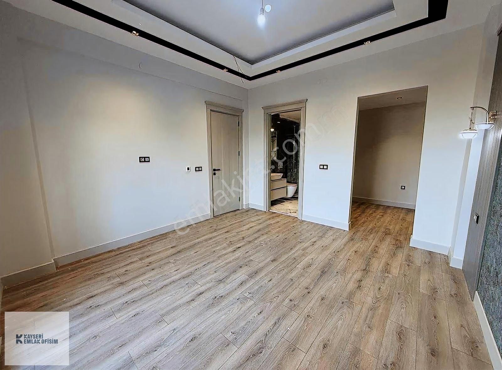 Emlak Ofisimden Altınoluk Şehzade Villalarında 5+1 Lüks Villa - Görsel 17