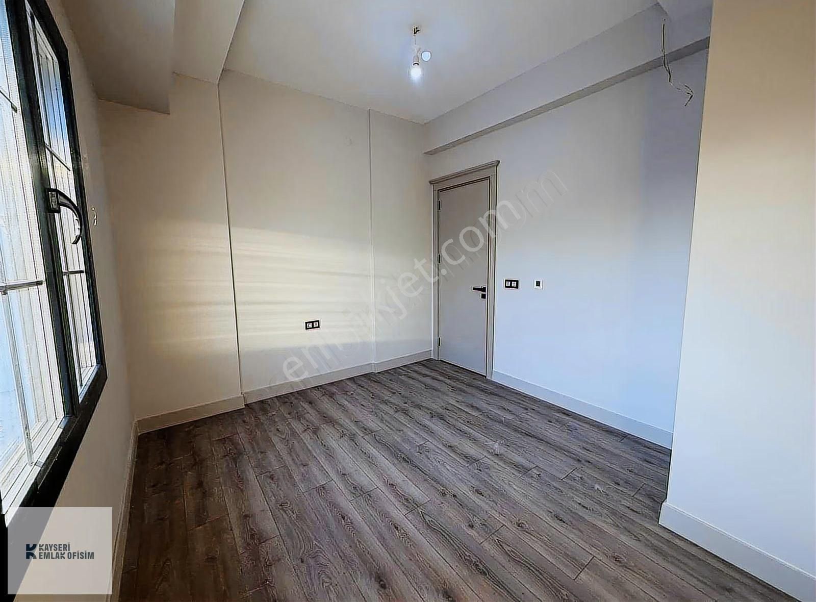 Emlak Ofisimden Altınoluk Şehzade Villalarında 5+1 Lüks Villa - Görsel 10