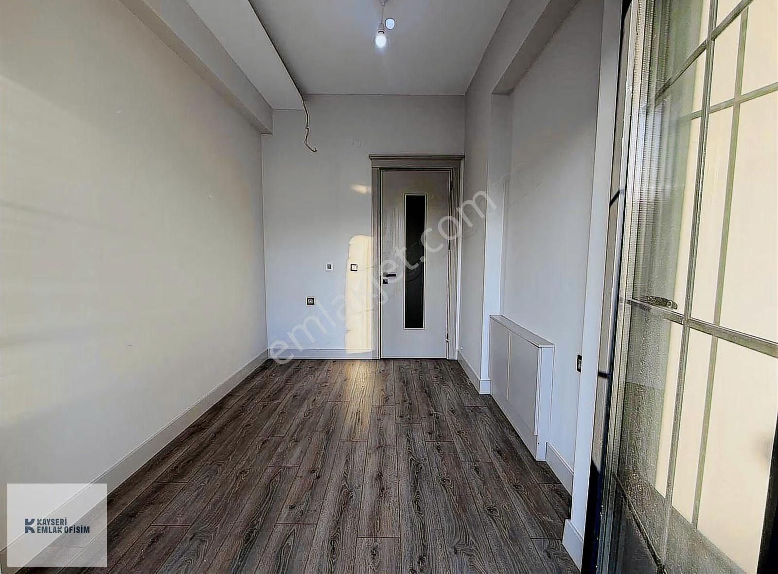 Emlak Ofisimden Altınoluk Şehzade Villalarında 5+1 Lüks Villa - Görsel 11