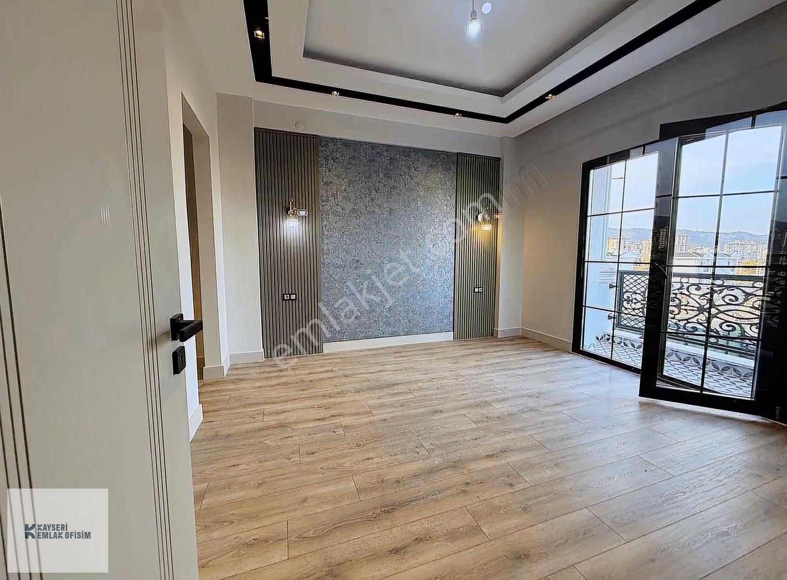 Emlak Ofisimden Altınoluk Şehzade Villalarında 5+1 Lüks Villa - Görsel 23