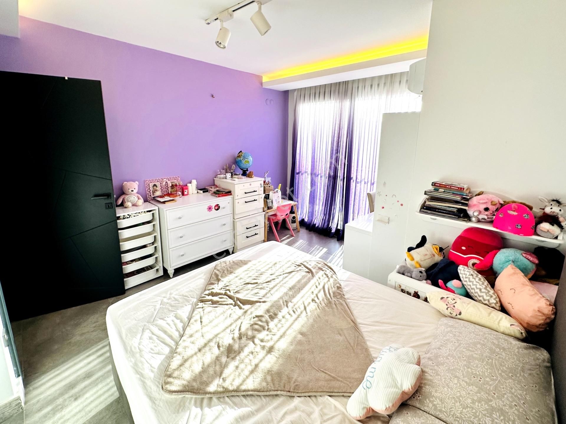 Kadınlar Denizinde Denize 900m Bakımlı Yeni 3+1 Villa Satılık - Görsel 28