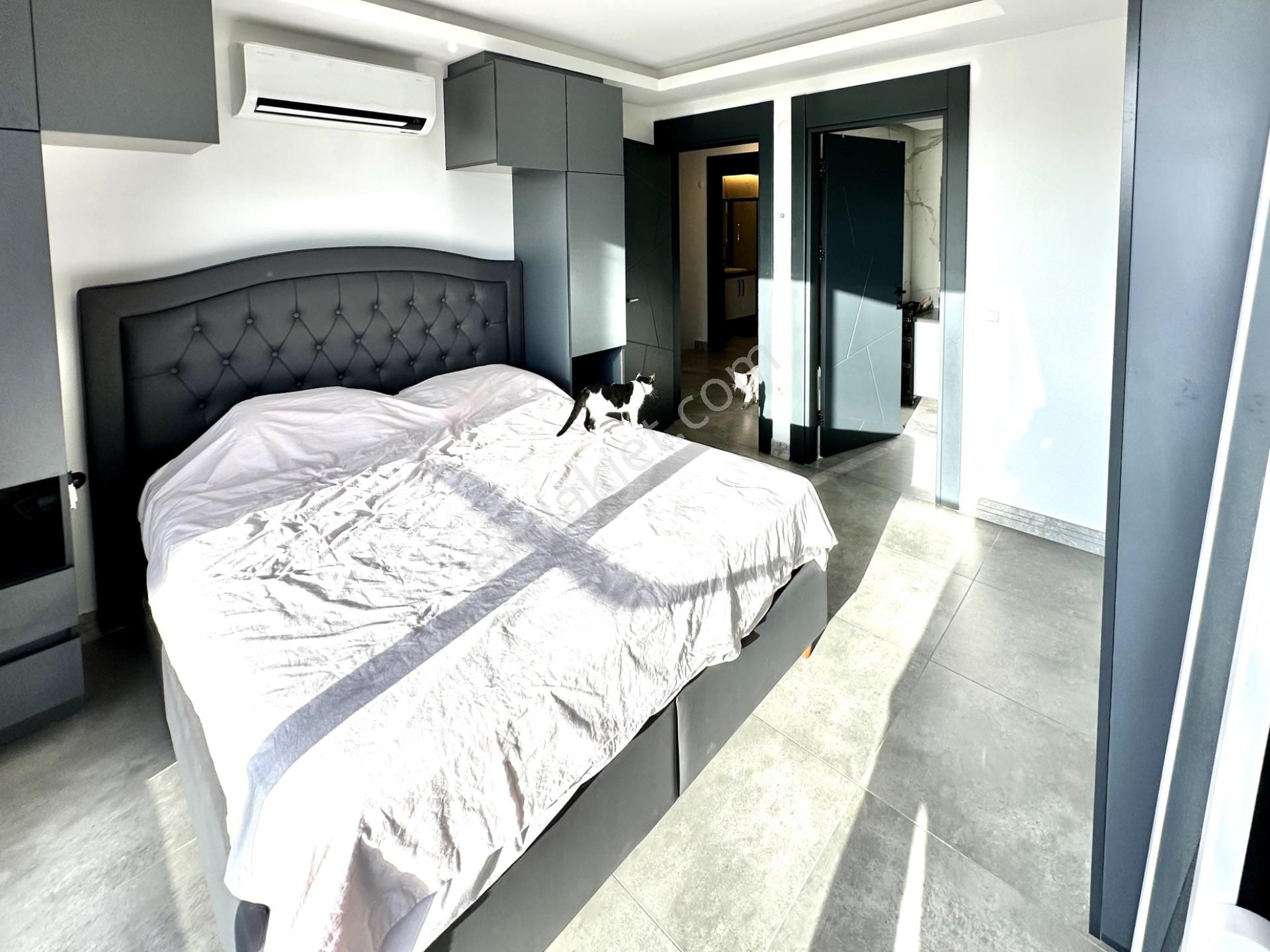 Kadınlar Denizinde Denize 900m Bakımlı Yeni 3+1 Villa Satılık - Görsel 31