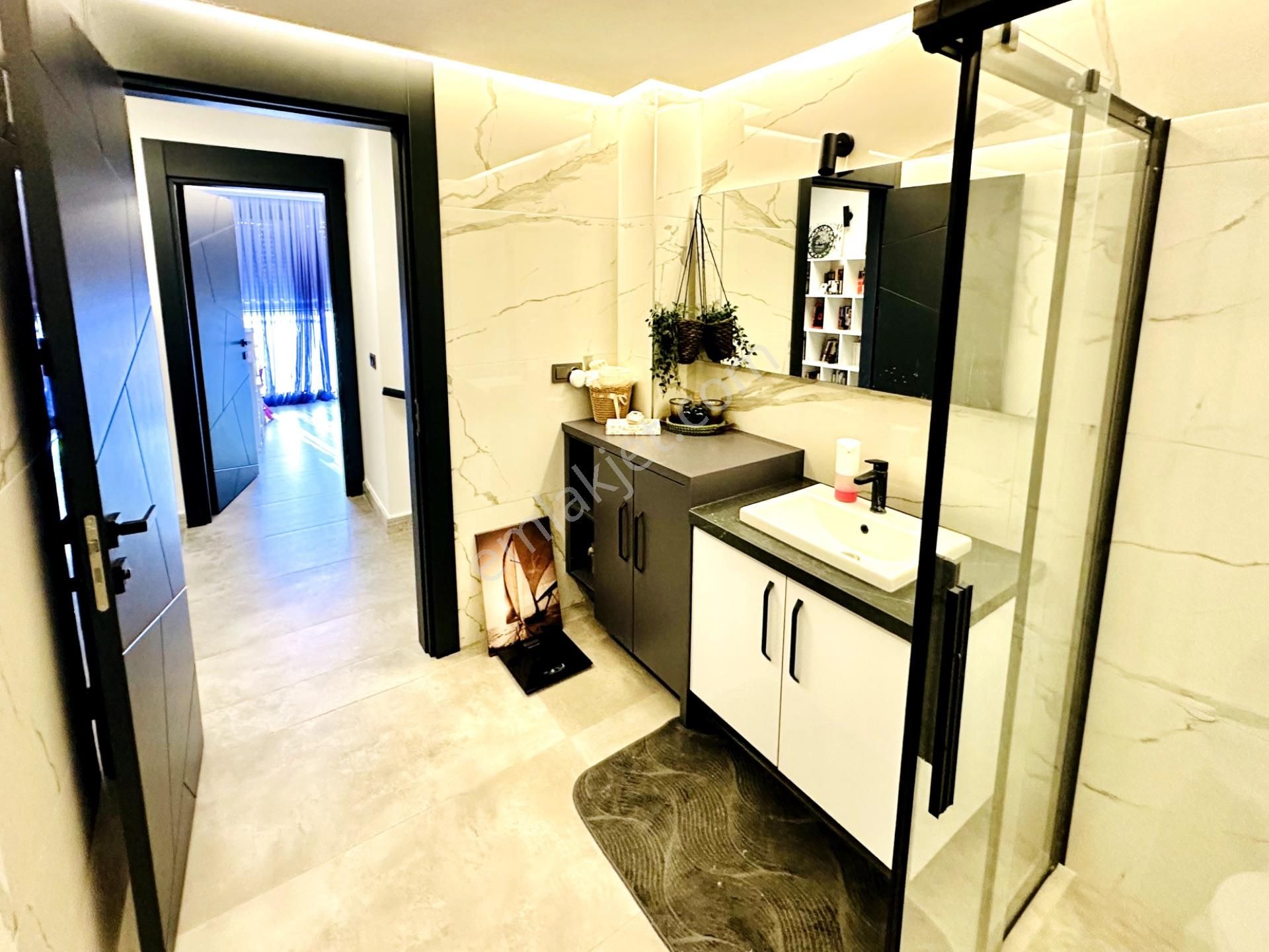 Kadınlar Denizinde Denize 900m Bakımlı Yeni 3+1 Villa Satılık - Görsel 26