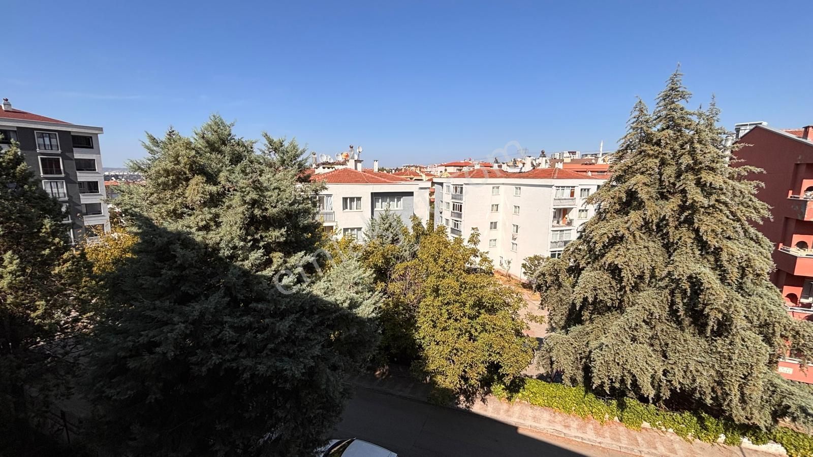Barış Mahallesinde Site İçinde Metroya Yakın Geniş 2+1 Daire - Görsel 15