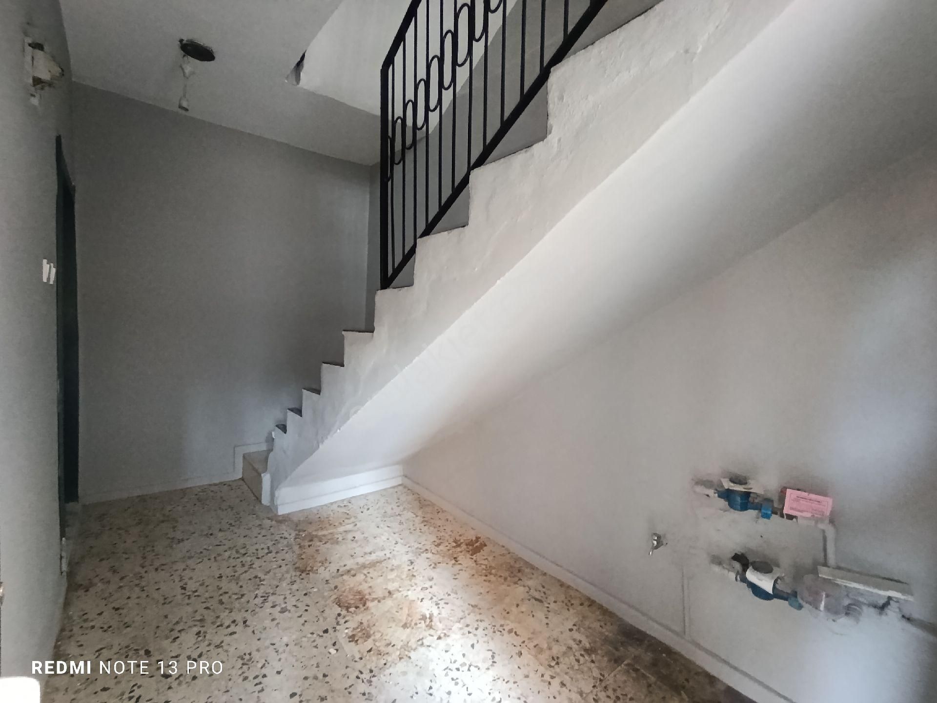 Şakirpaşa Ömür Tıp Civarında 2 Katlı - Görsel 4