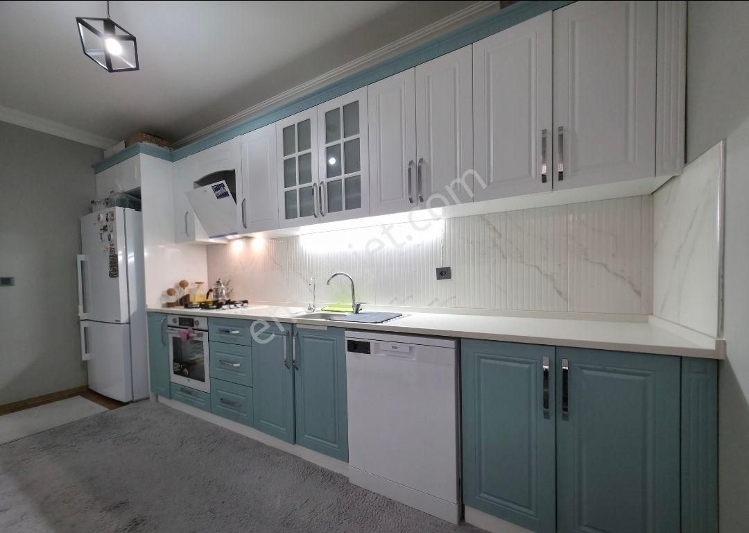 Menemen Ulus Mahallesinde Satılık 3+1 Daire