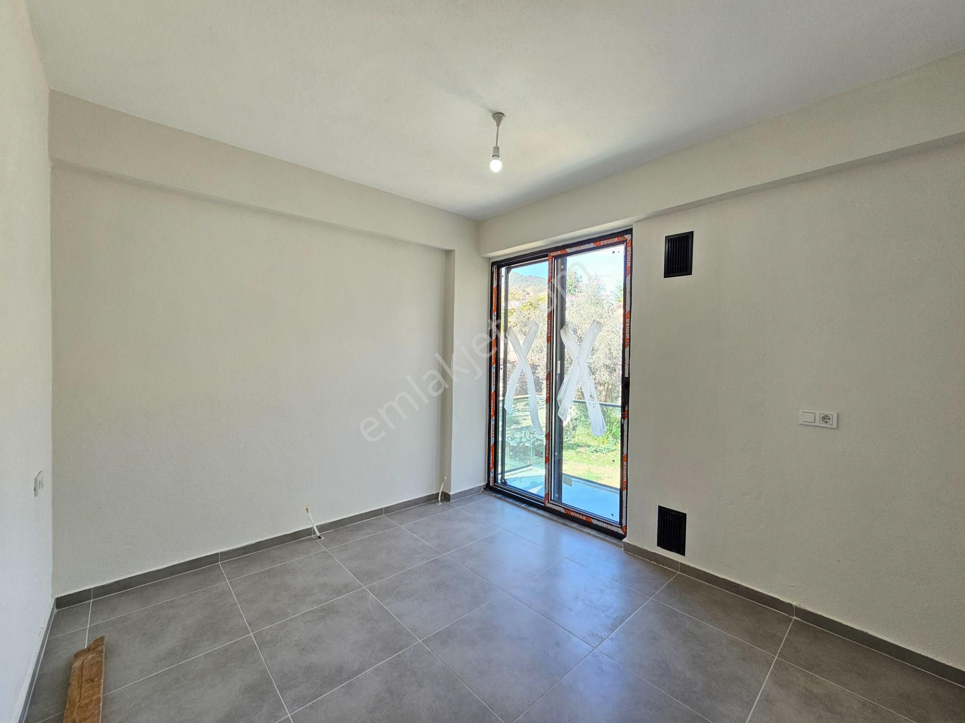 Goldhouse Dan Satılık Yakacıkta Doğayla İç İçe Müstakil Havuzlu Villa - Görsel 25
