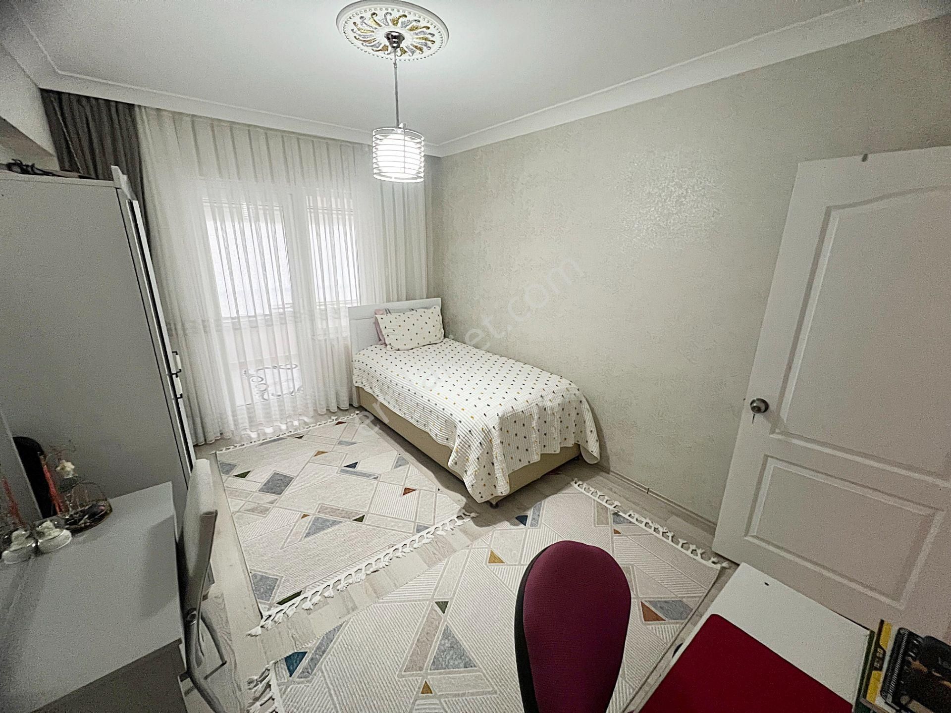 Kaletepe Ünsal Cadde Yakını Geniş Ful Yapılı Kök Tapu Güney Batı - Görsel 18