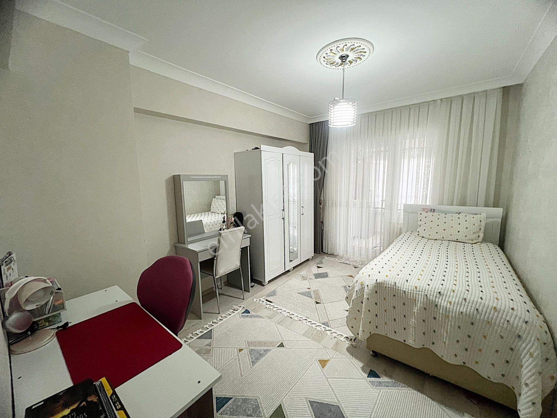 Kaletepe Ünsal Cadde Yakını Geniş Ful Yapılı Kök Tapu Güney Batı - Görsel 17