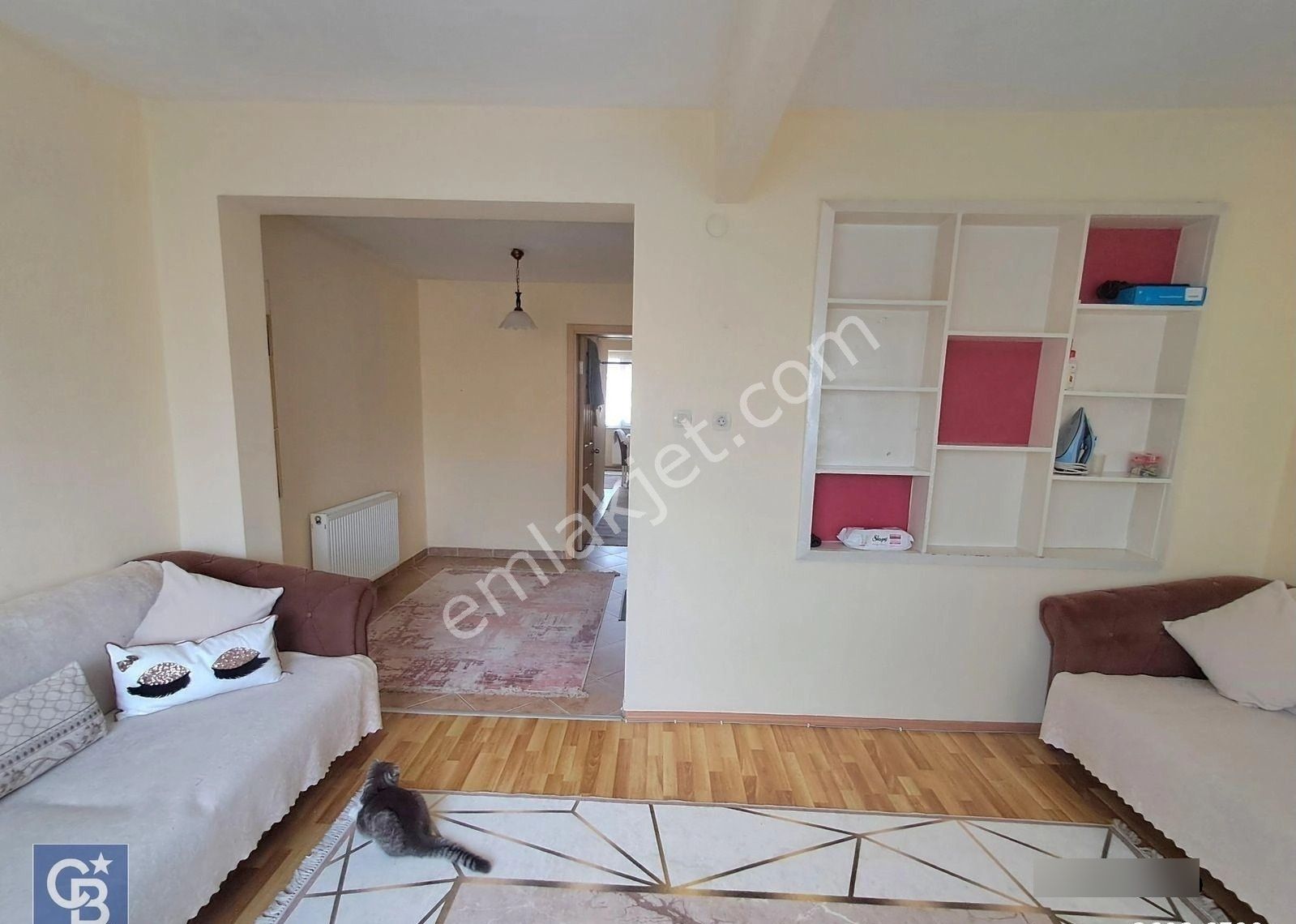 Satılık Bina. Fatih - Şehremini Büyük Saray Meydanında, Meydan Cepheli. Fırsat! - Görsel 8