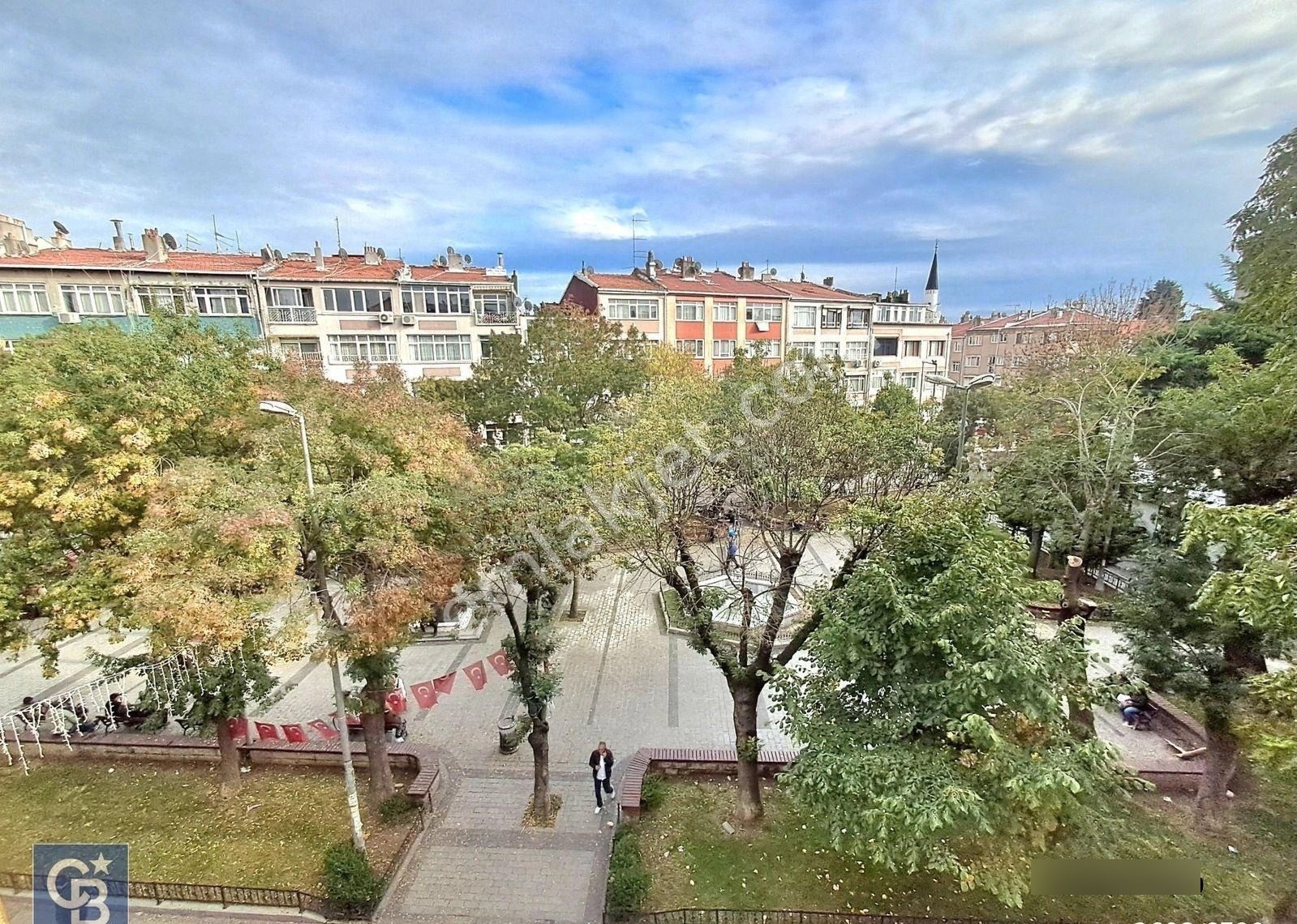 Satılık Bina. Fatih - Şehremini Büyük Saray Meydanında, Meydan Cepheli. Fırsat! - Görsel 27