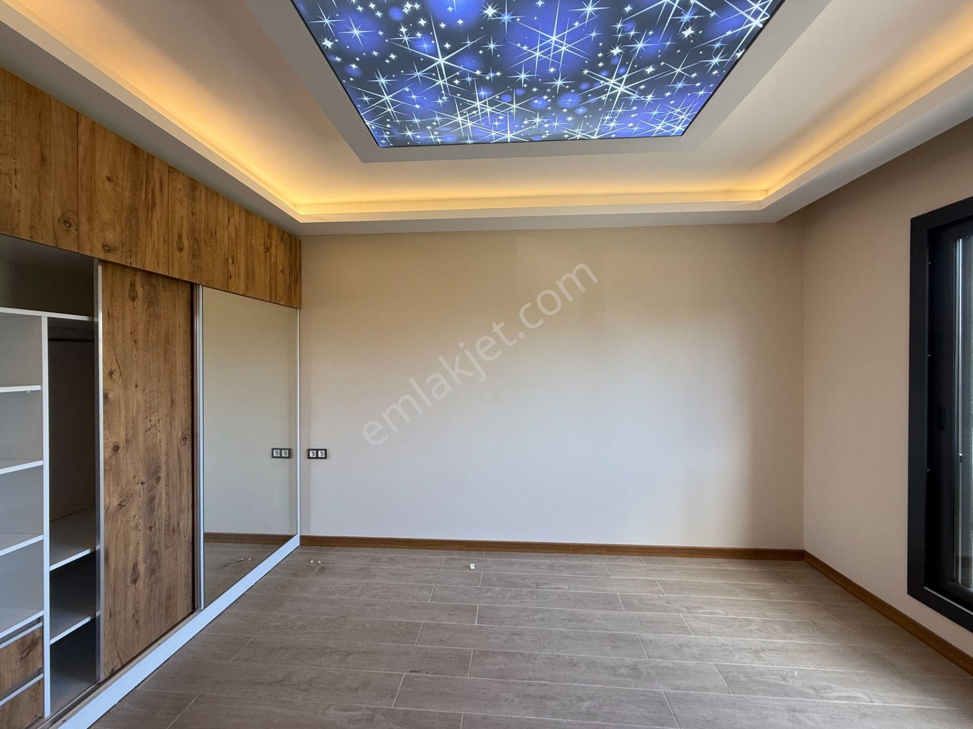 Seferihisar Hıdırlık Mahallesinde Yatırıma Ve Oturuma Uygun 3+1 Villa - Görsel 10