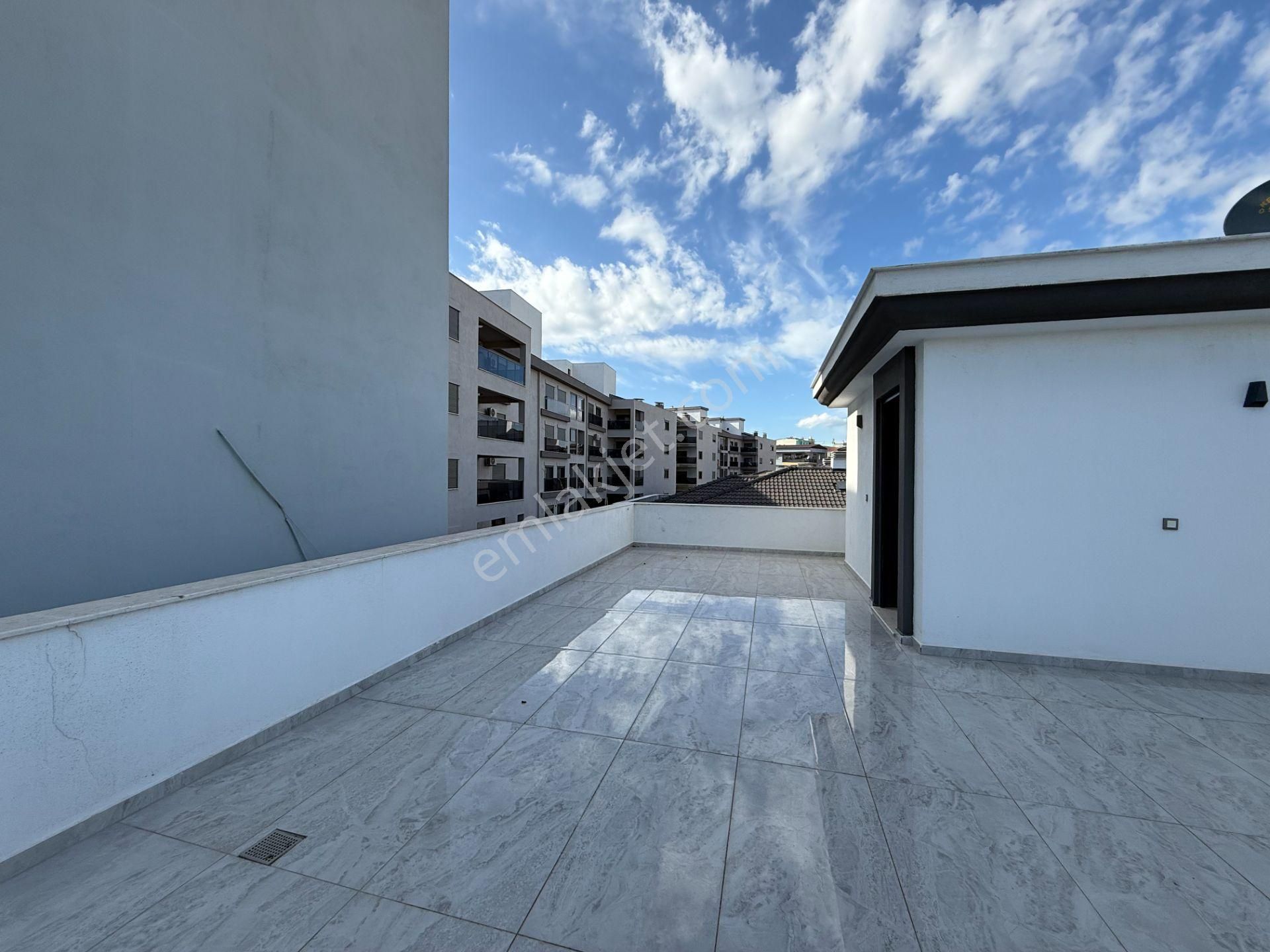 Seferihisar Hıdırlık Mahallesinde Yatırıma Ve Oturuma Uygun 3+1 Villa - Görsel 19