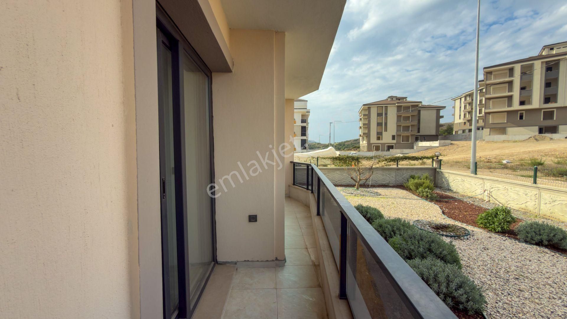 No:10 Gayrimenkul’den – Küçükköy’de Havuzlu Site, 2+1 Kapalı Mutfak, Bahçe Katı Daire (100 M²) - Görsel 21