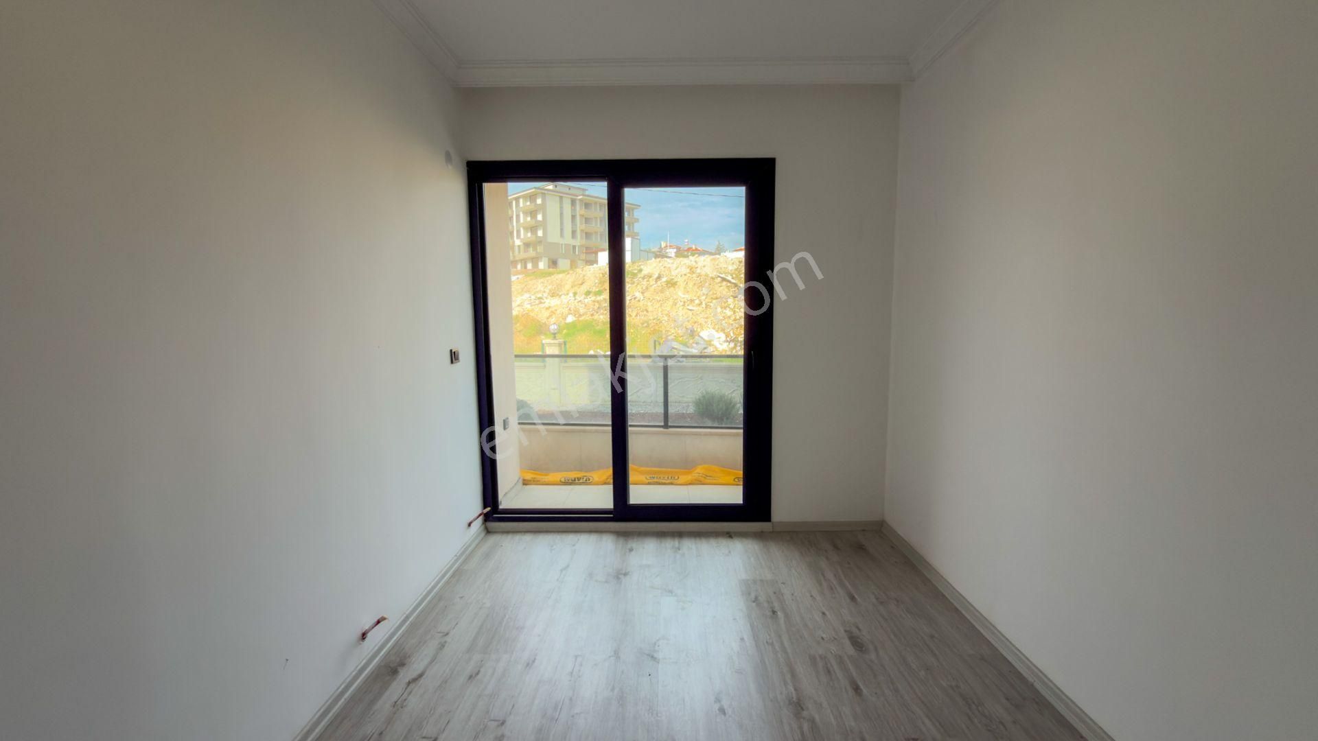 No:10 Gayrimenkul’den – Küçükköy’de Havuzlu Site, 2+1 Kapalı Mutfak, Bahçe Katı Daire (100 M²) - Görsel 22