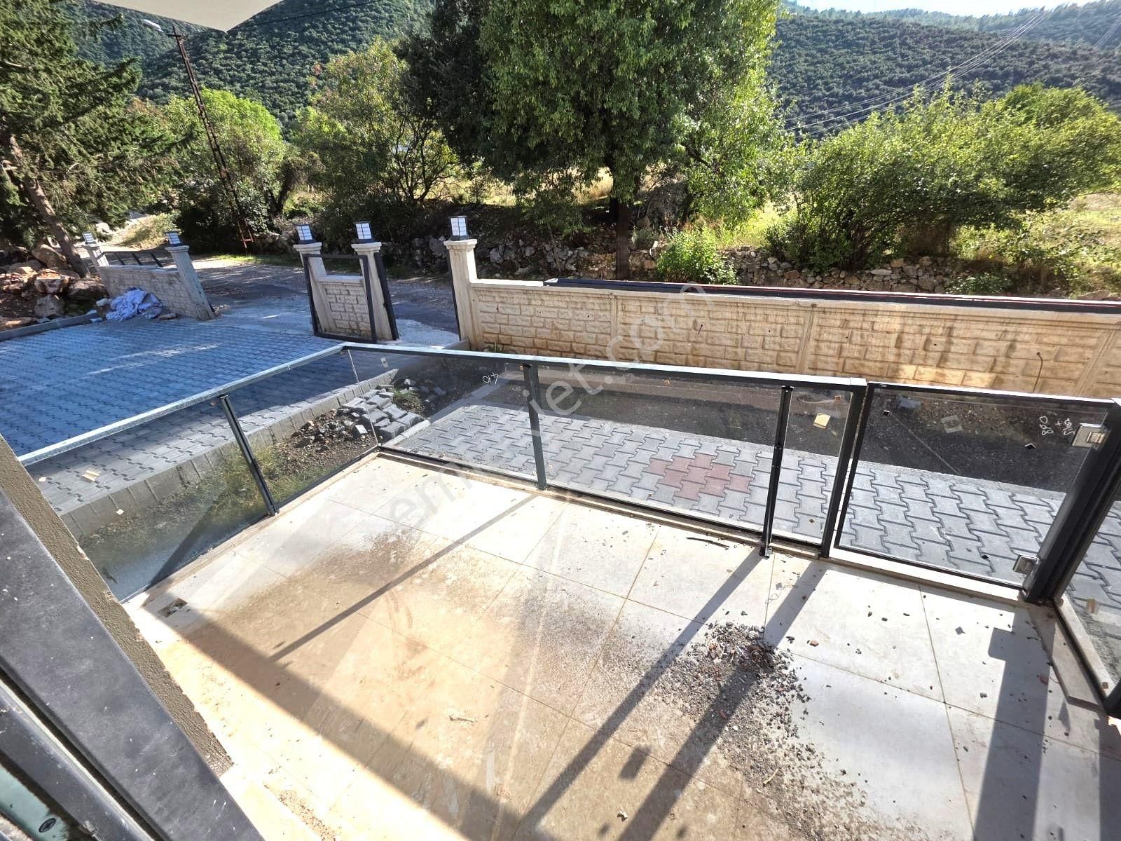 Goldhouse Dan Satılık Patlangıç Hıdırlık Mevkiinde Giriş 2+1 Daire - Görsel 11