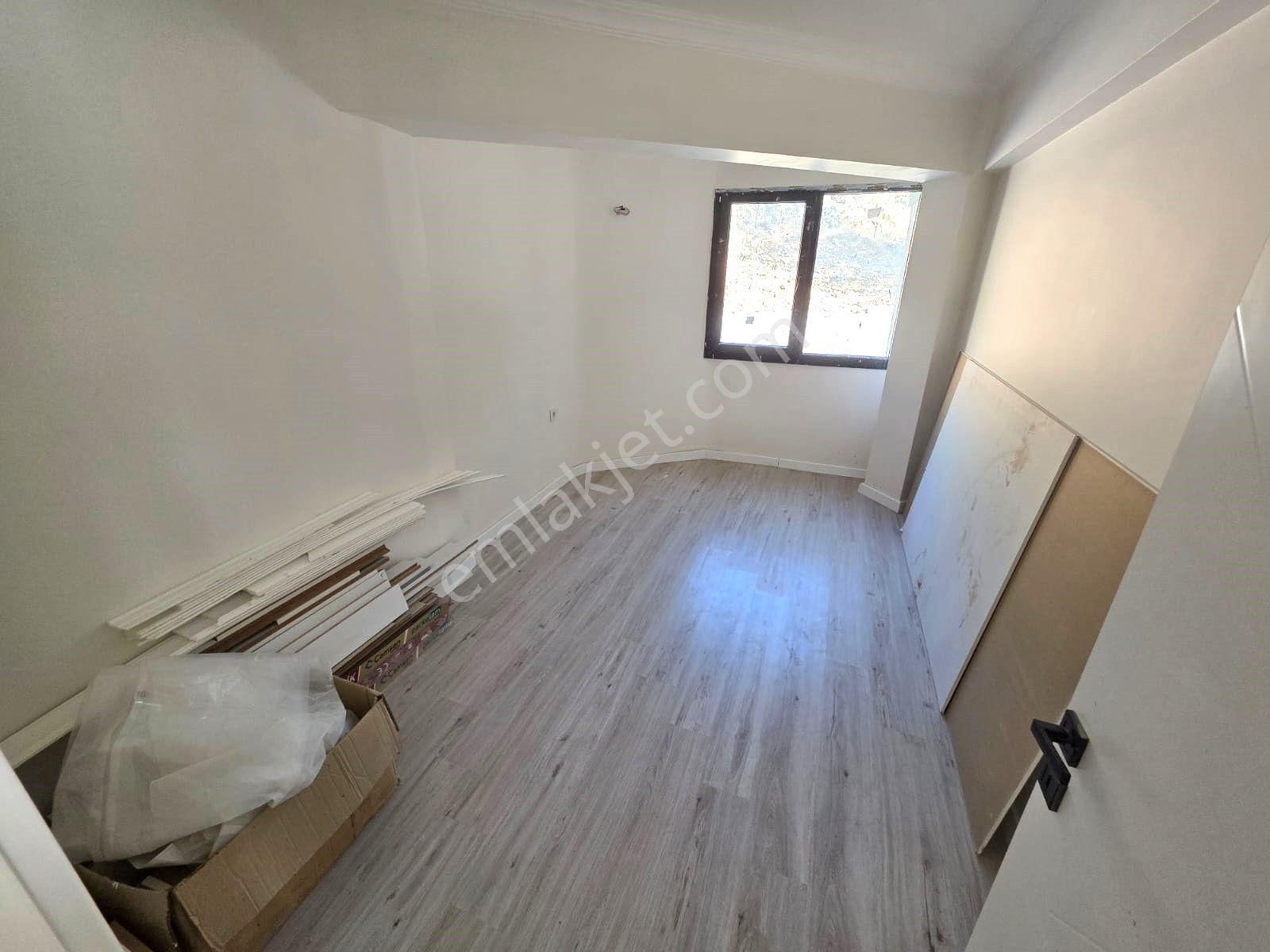 Goldhouse Dan Satılık Patlangıç Hıdırlık Mevkiinde Giriş 2+1 Daire - Görsel 20