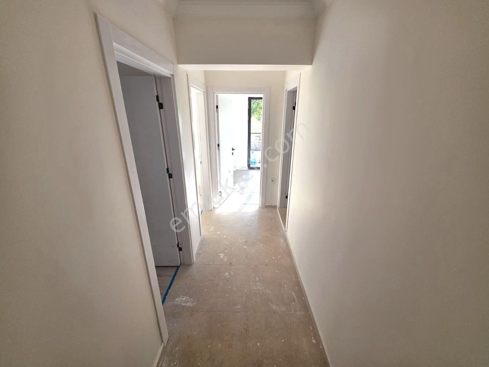 Goldhouse Dan Satılık Patlangıç Hıdırlık Mevkiinde Giriş 2+1 Daire - Görsel 4