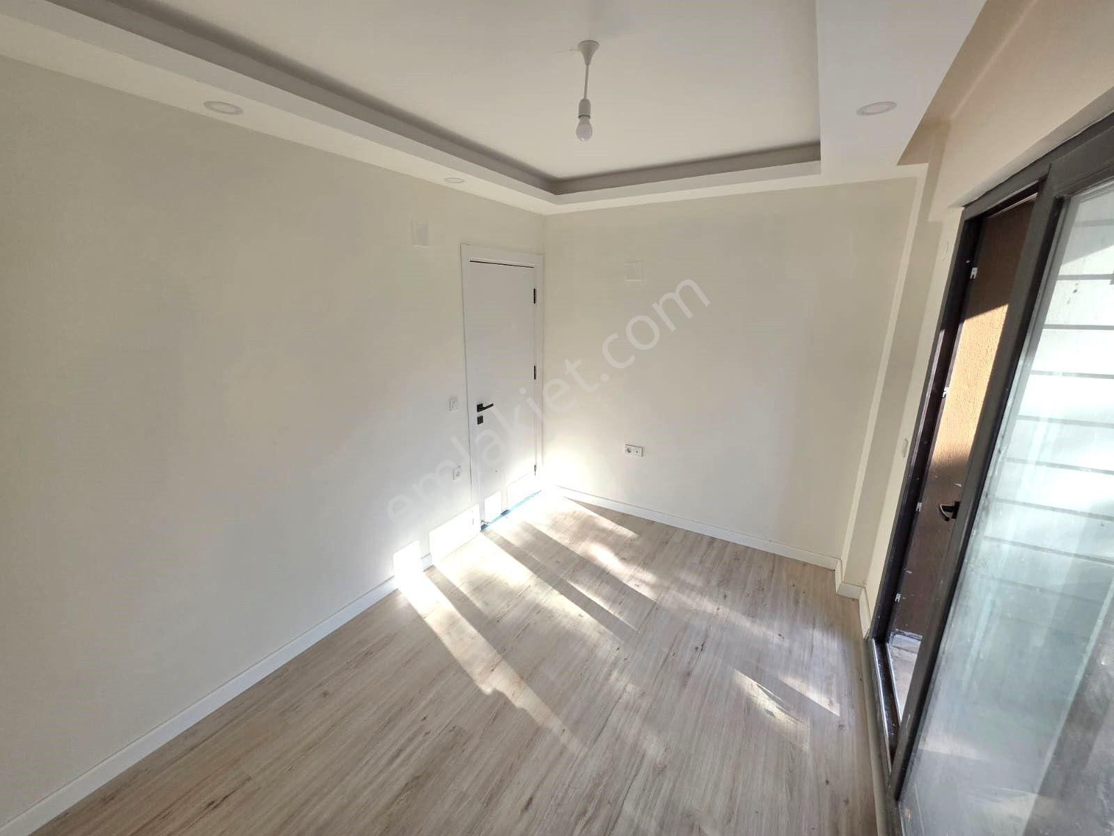 Goldhouse Dan Satılık Patlangıç Hıdırlık Mevkiinde Giriş 2+1 Daire - Görsel 15