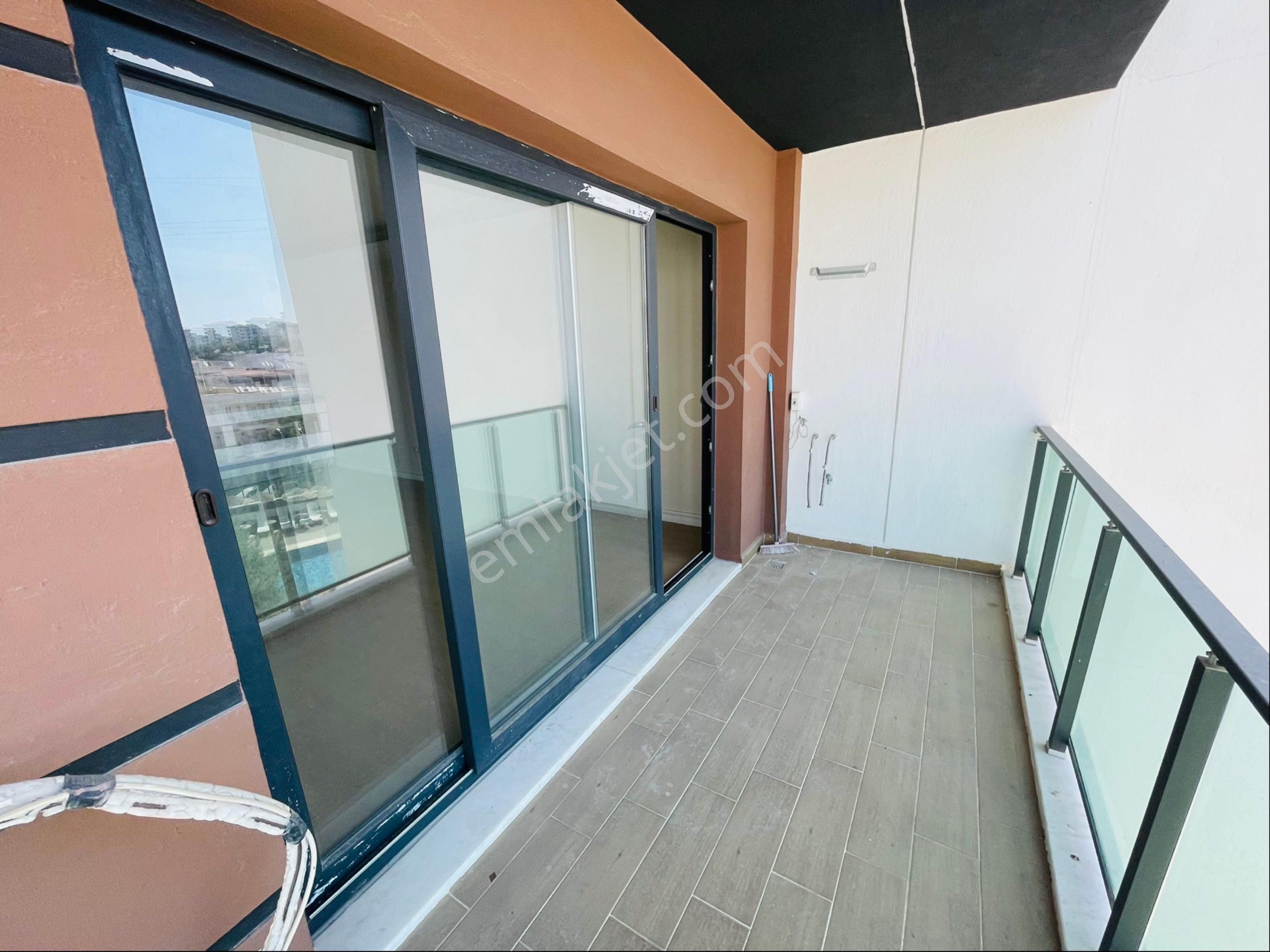 Havuzlu Site Arakat Yerden Isıtmalı - Görsel 10