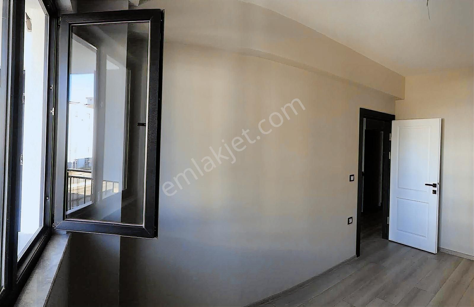 Ecr Yapı'dan Raylı Durağına Cephe 1+1 - Görsel 4