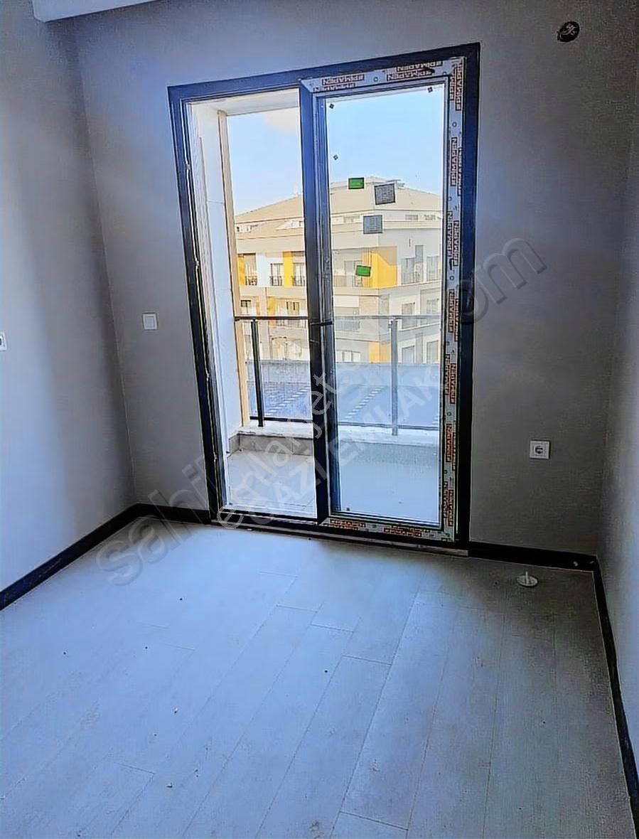 ""gazi Emlak""akyol Lounge Havuzlu Site'de 1+1 Deniz Manzaralı - Görsel 15
