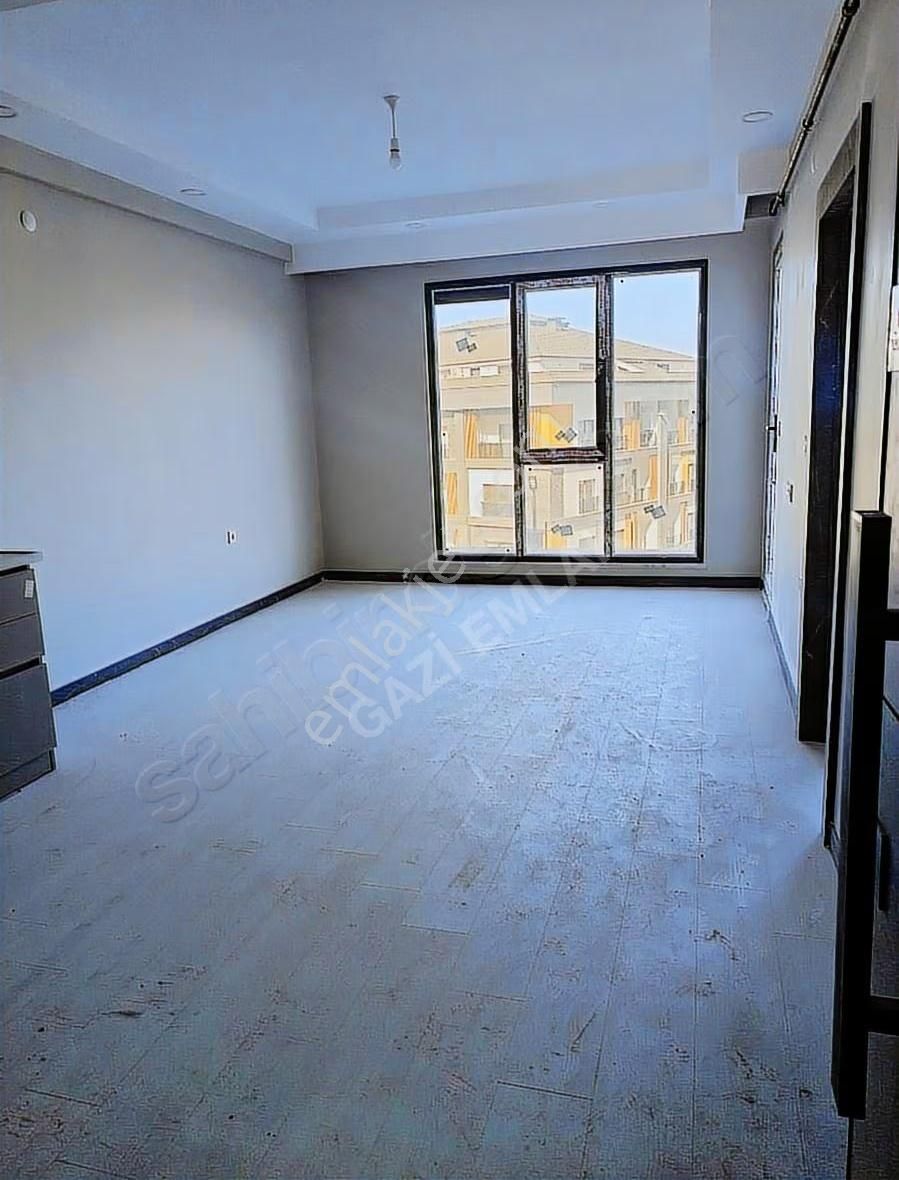 ""gazi Emlak""akyol Lounge Havuzlu Site'de 1+1 Deniz Manzaralı - Görsel 13