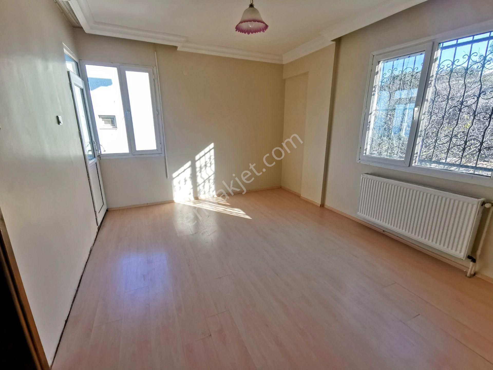 Bülent Ateşci'den 23 Nisan Cad.üstünde 2+1 Kiralık Daire - Görsel 6