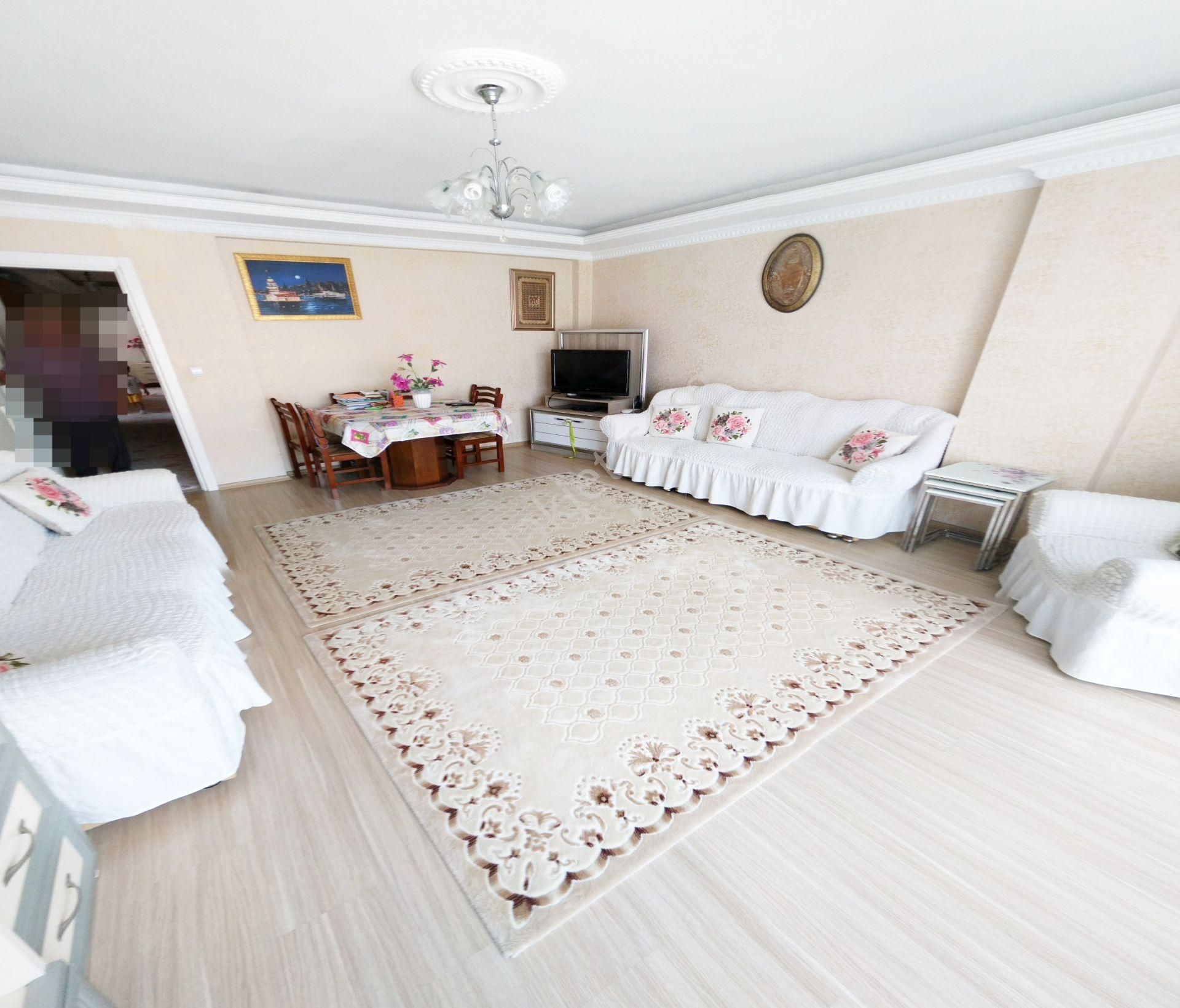 Yenibosnada Evizakonaklarına Yakın 6+1 250m2 Ultra Lüxs Geniş Dublexs - Görsel 2