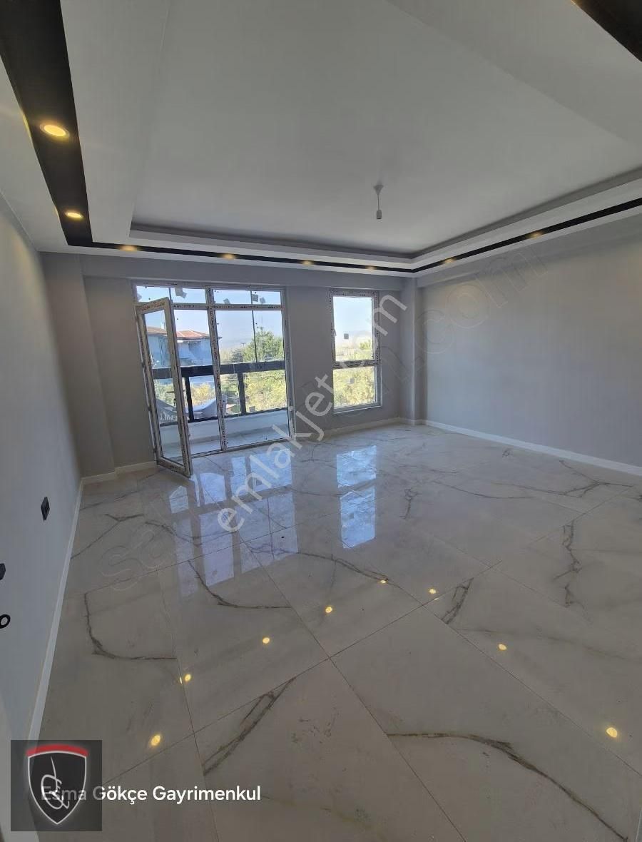 Esentepe Mahallesinde Muhteşem 3+1 Daire - Görsel 13