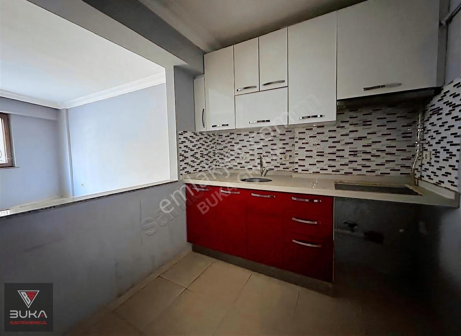 Zeynep Kamile Yürüme Mesafesinde Kiralık 2+1 Fırsat Daire - Görsel 24