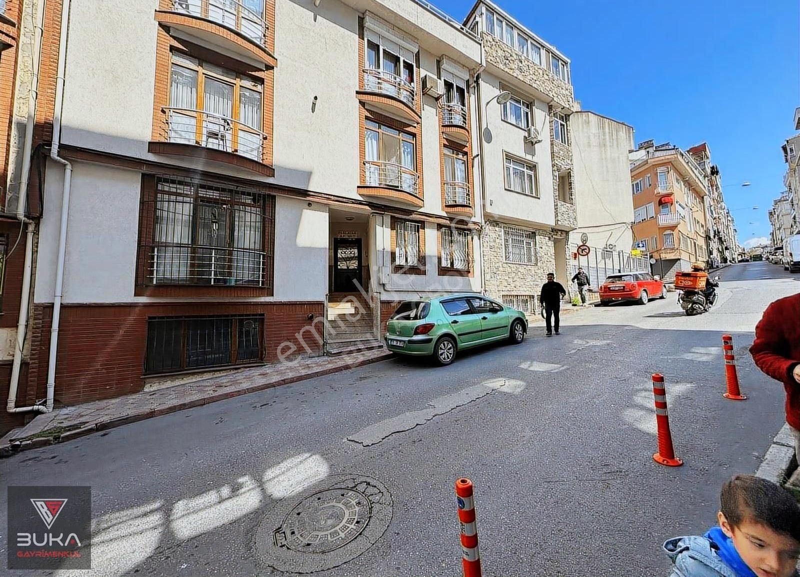 Zeynep Kamile Yürüme Mesafesinde Kiralık 2+1 Fırsat Daire - Görsel 17